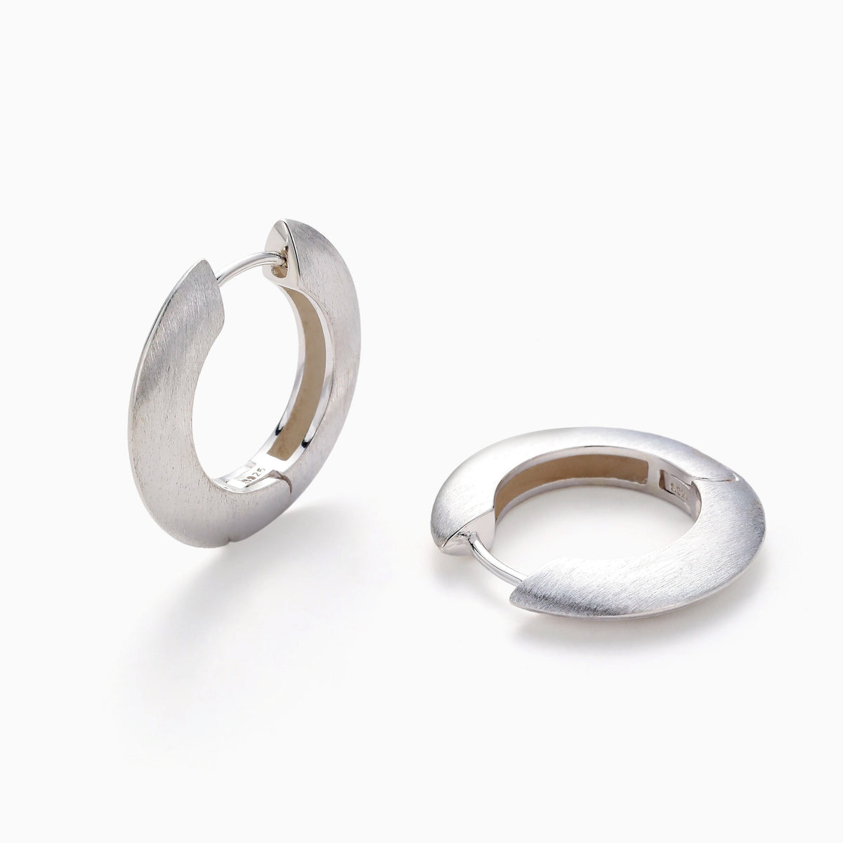 ARCHITECTURAL FORM EDGY WIDE BAND HOOPS