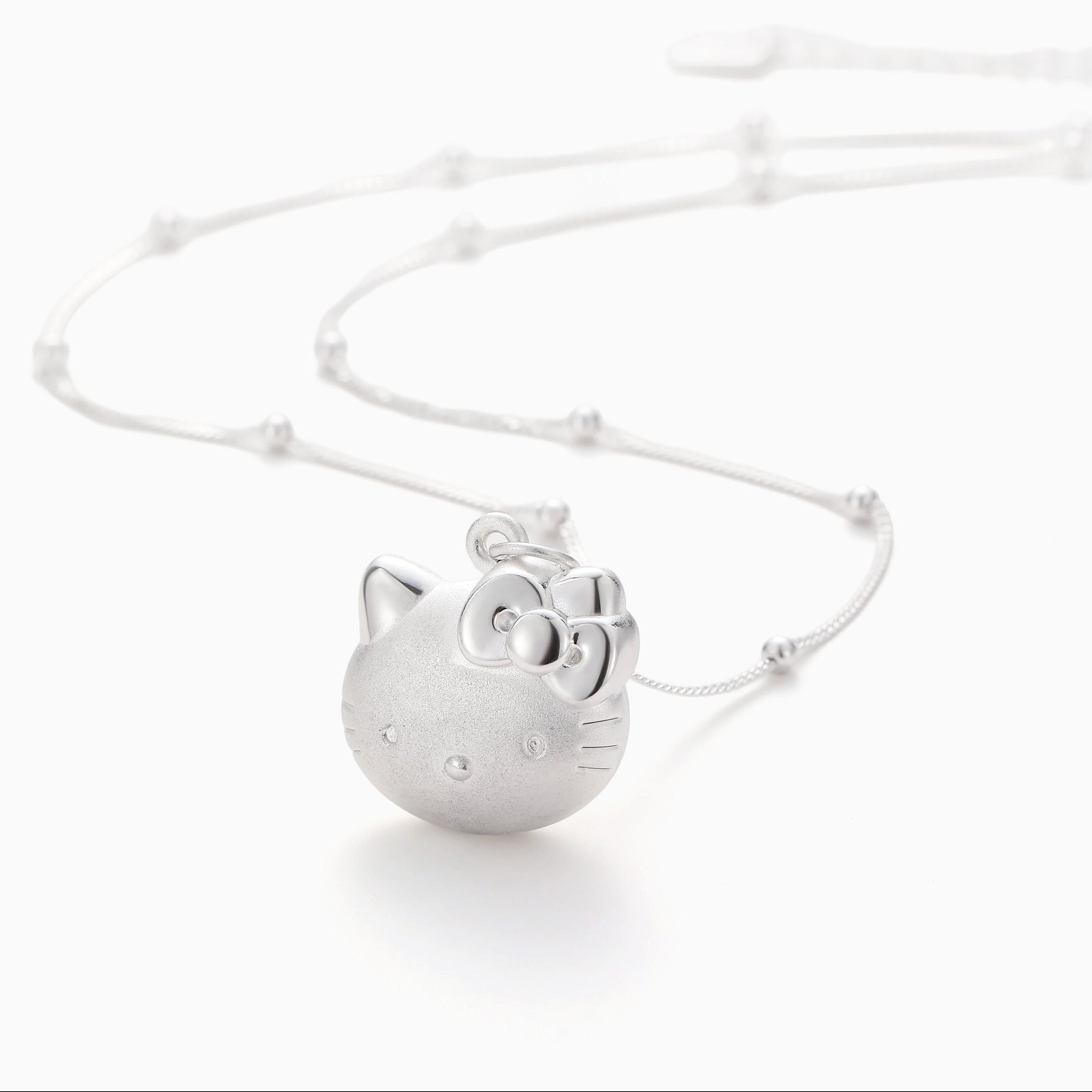3D KITTEN CHARM PENDANT ON STERLING SILVER SATELLITE CHAIN