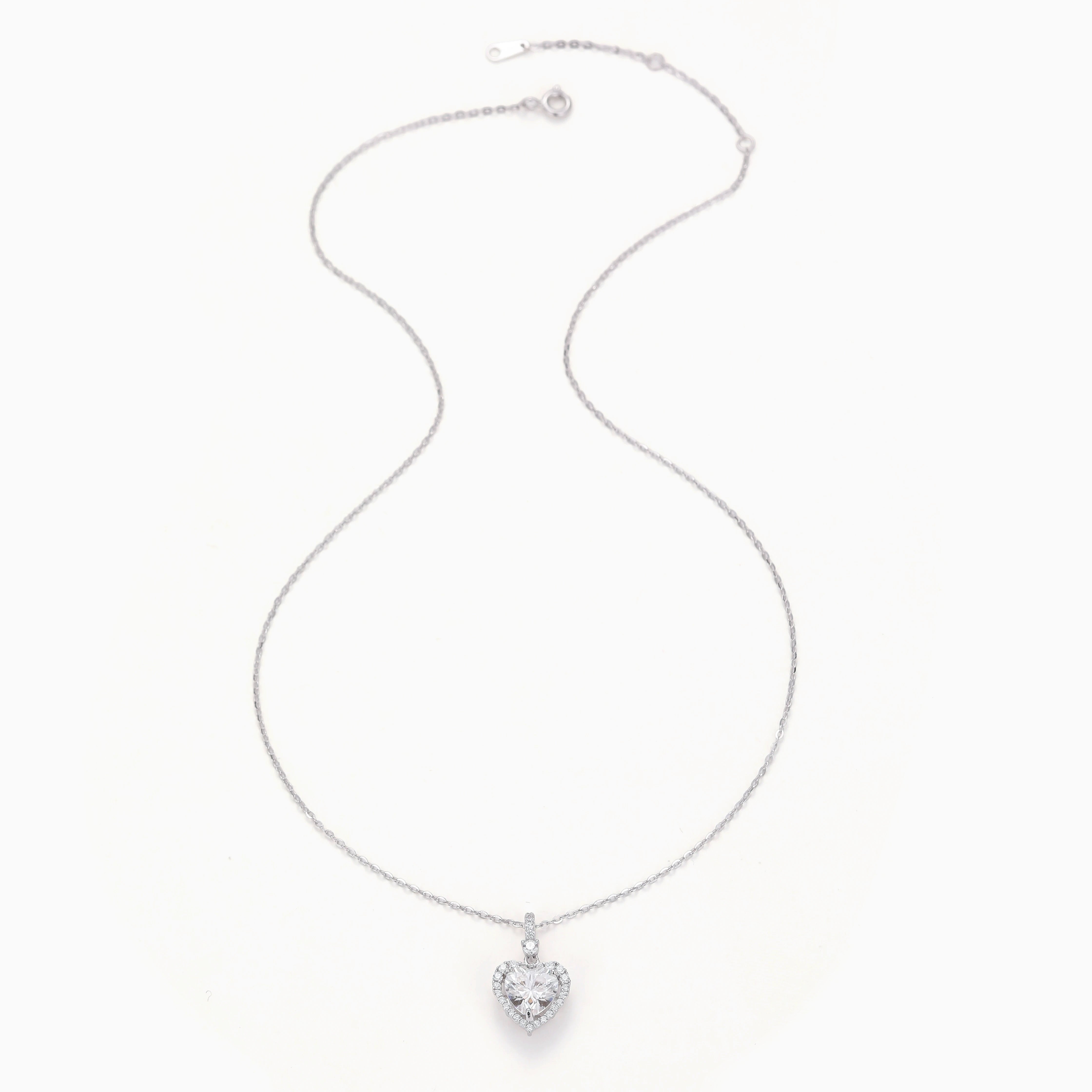 MOISSANITE HEART PENDANT CHAIN