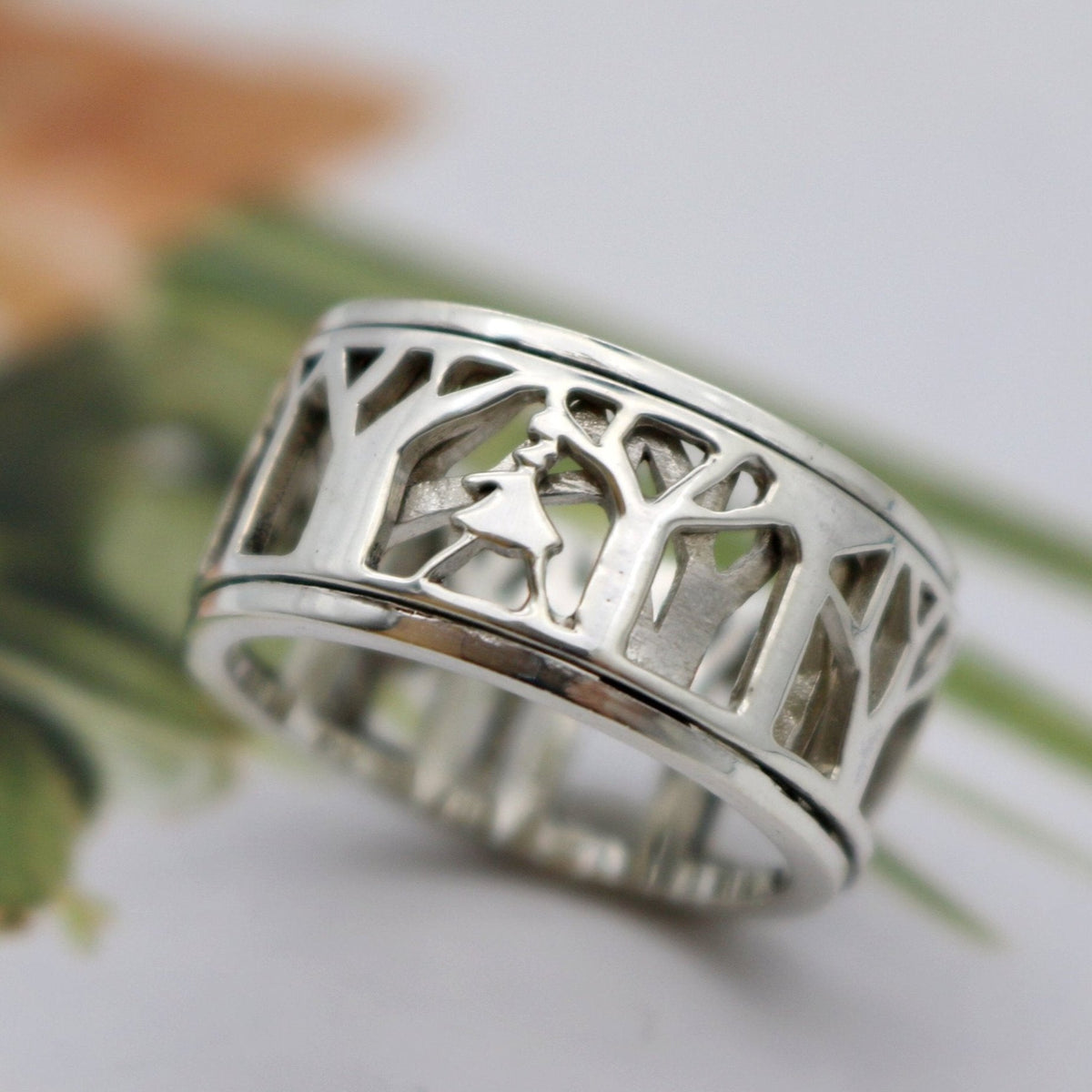 LADY IN NATURE SILVER MEDITATION SPINNER RING, FOREST CUTOUT DESIGN