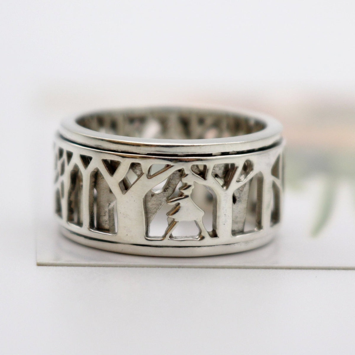 LADY IN NATURE SILVER MEDITATION SPINNER RING, FOREST CUTOUT DESIGN