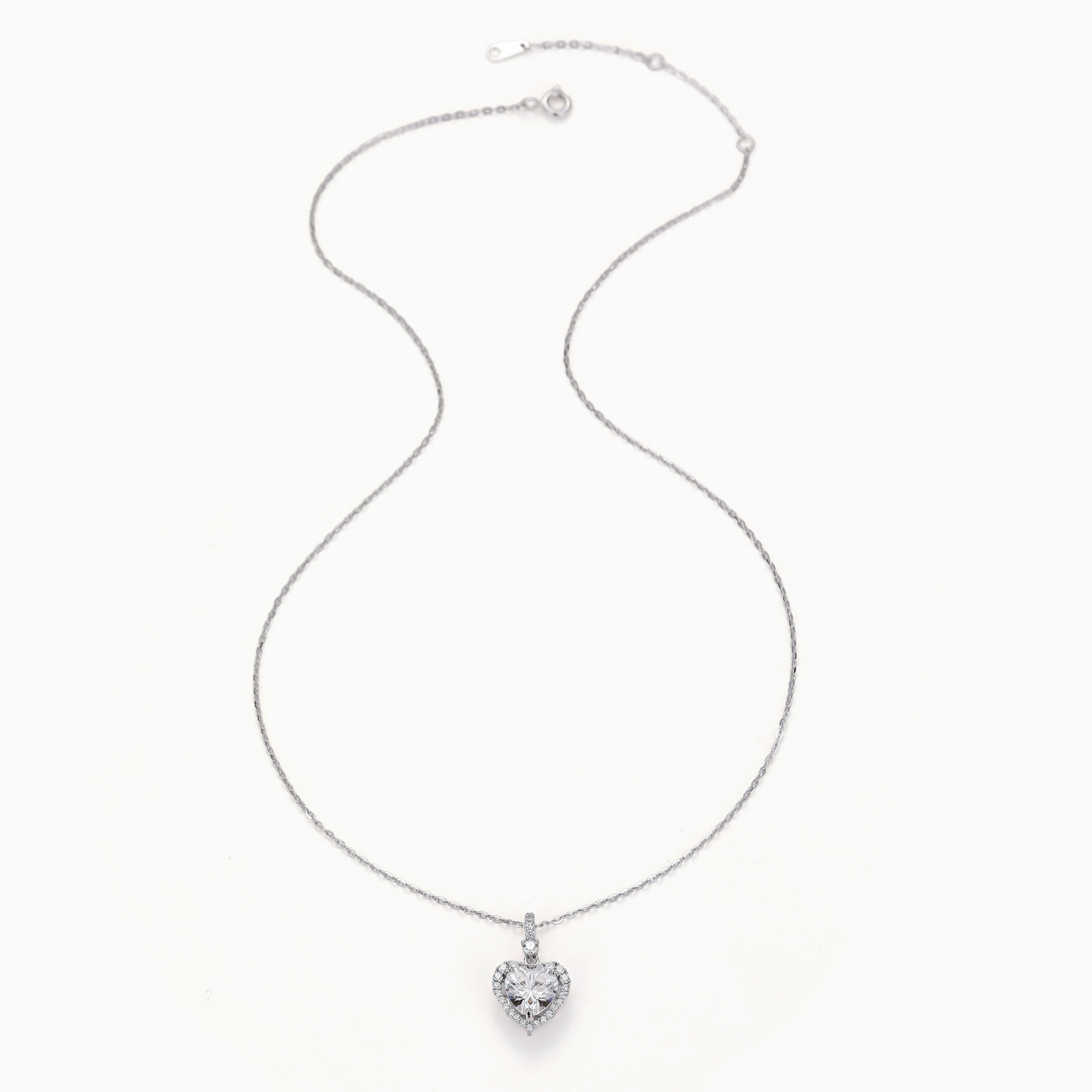 MOISSANITE HEART PENDANT CHAIN